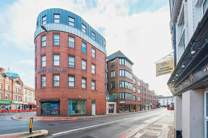 1 Bedroom Flat For Sale In Reading, Berkshire, RG1