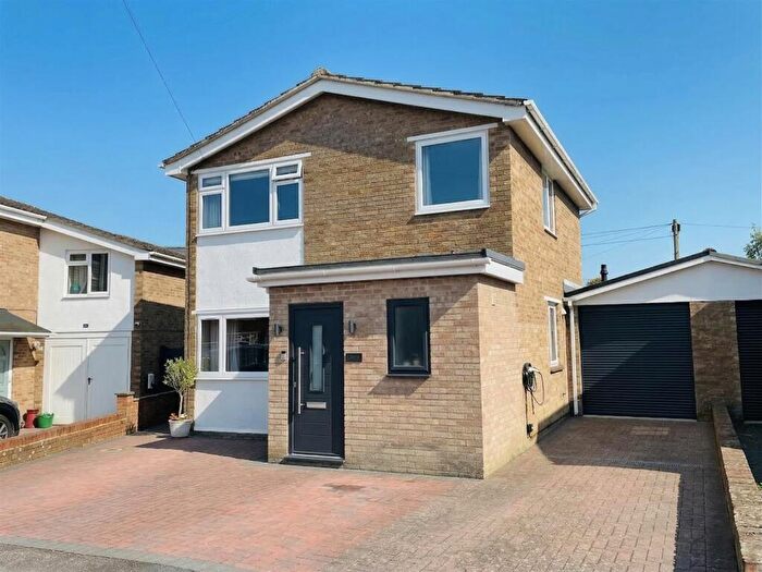 3 Bedroom Detached House For Sale In St. Georges Road, Harnham, Salisbury, SP2
