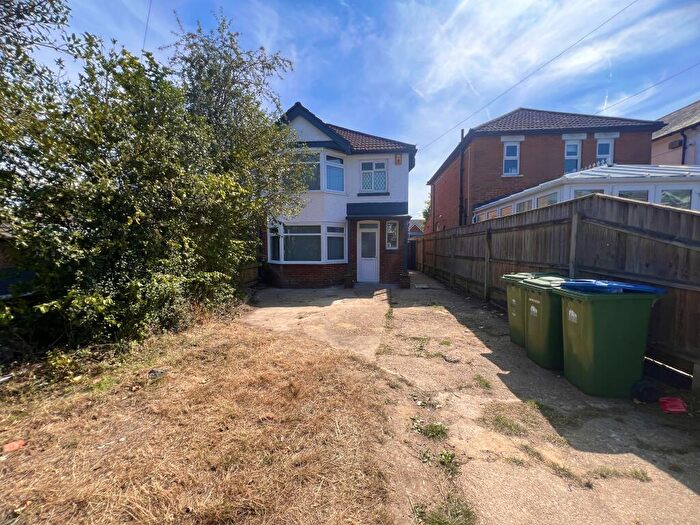 4 Bedroom House To Rent In Burgess Road, SO16