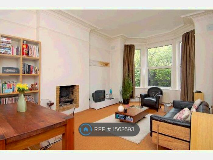 1 Bedroom Flat To Rent In Cavendish Rd, London, SW12