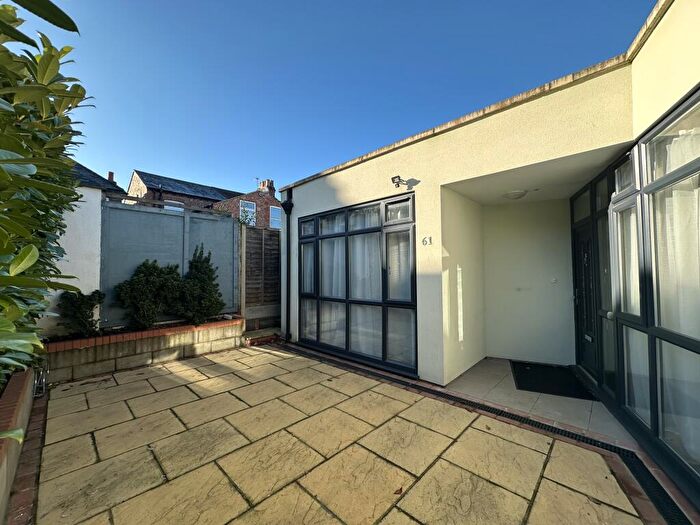 3 Bedroom Bungalow To Rent In Allandale Road, Enfield, EN3