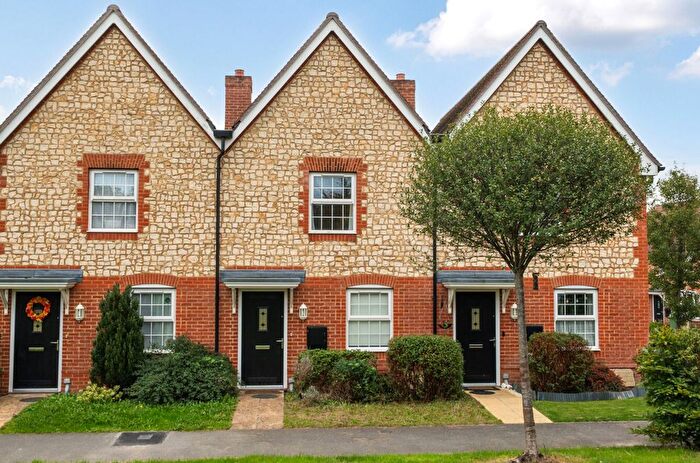 2 Bedroom Terraced House For Sale In Leachman Way, Petersfield, GU31