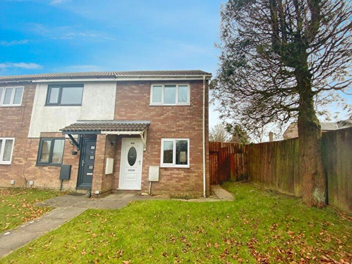 2 Bedroom Property To Rent In Davis Avenue, Bryncethin, Bridgend, CF32