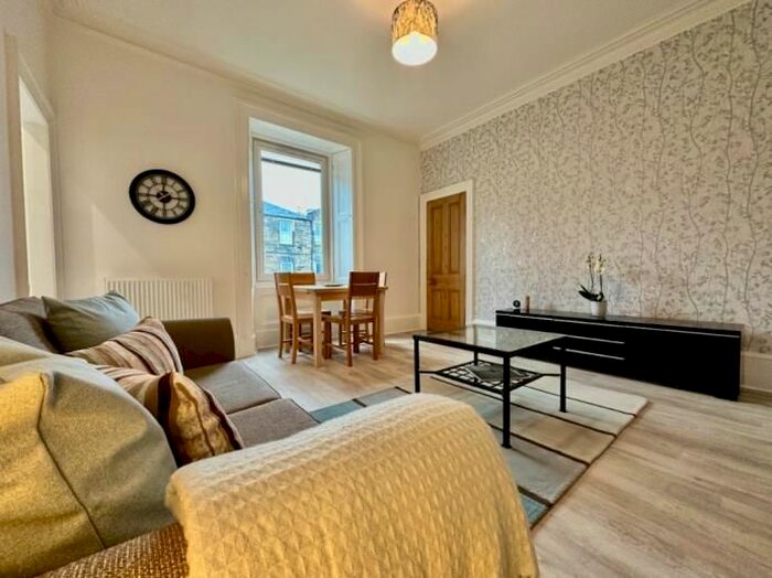 2 Bedroom Flat To Rent In Richmond Terrace, Haymarket, Edinburgh, EH11