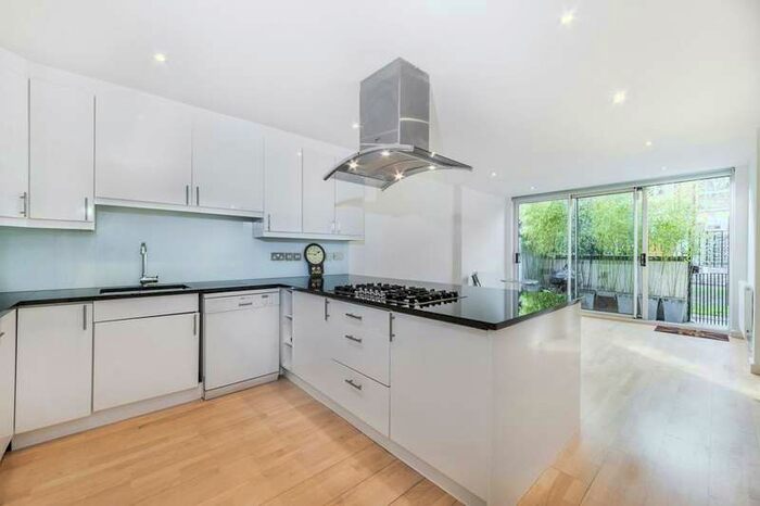 4 Bedroom House To Rent In Porchester Terrace, Bayswater, London, W2