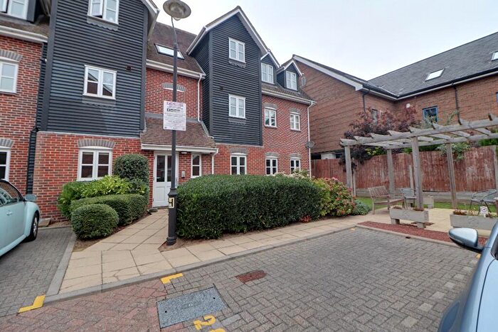 2 Bedroom Flat For Sale In Howarde Court, Stevenage, Hertfordshire, SG1