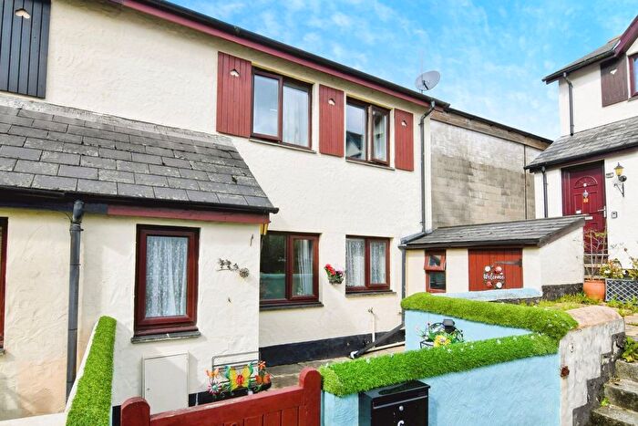2 Bedroom Terraced House For Sale In Well Street, Torrington, EX38