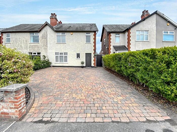 3 Bedroom Semi-Detached House For Sale In The Hollow, Mickleover, Derby, DE3