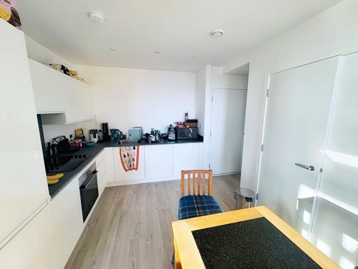 1 Bedroom Flat For Sale In Falconbrook Gardens, Silvertown Way, London, E16