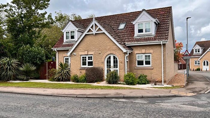 3 Bedroom Chalet For Sale In Sutton Road, Wisbech, Cambridgeshire, PE13