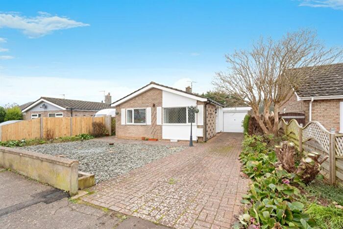 2 Bedroom Detached Bungalow For Sale In Burnt Hills, Cromer, NR27