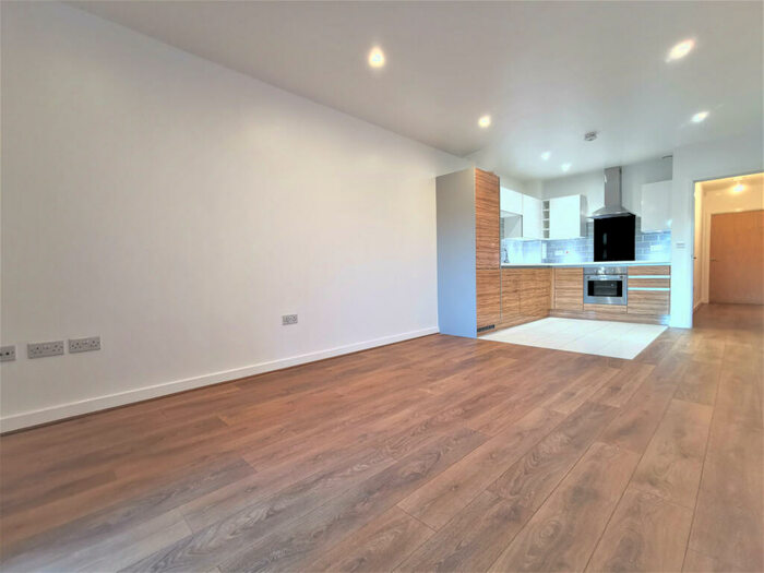 2 Bedroom Apartment To Rent In Brenley Park, Aventine Avenue, Mitcham, CR4