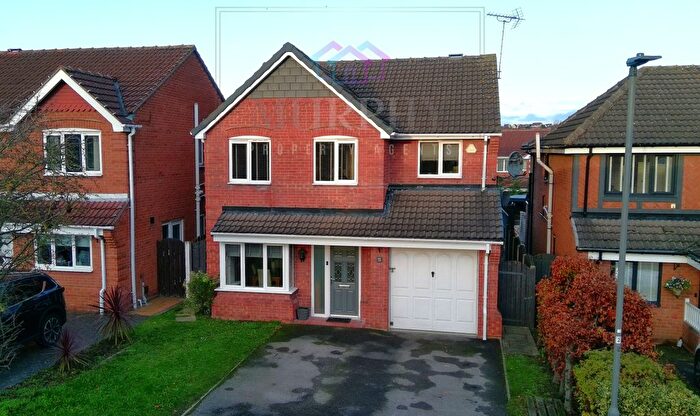 4 Bedroom Detached House For Sale In Galahad Way, South Elmsall, Pontefract, WF9