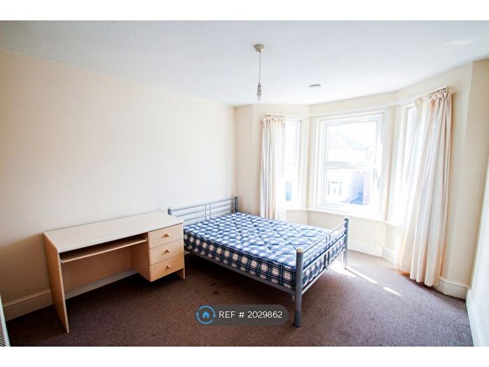 5 Bedroom Detached House To Rent In Nortoft Road, Bournemouth, BH8