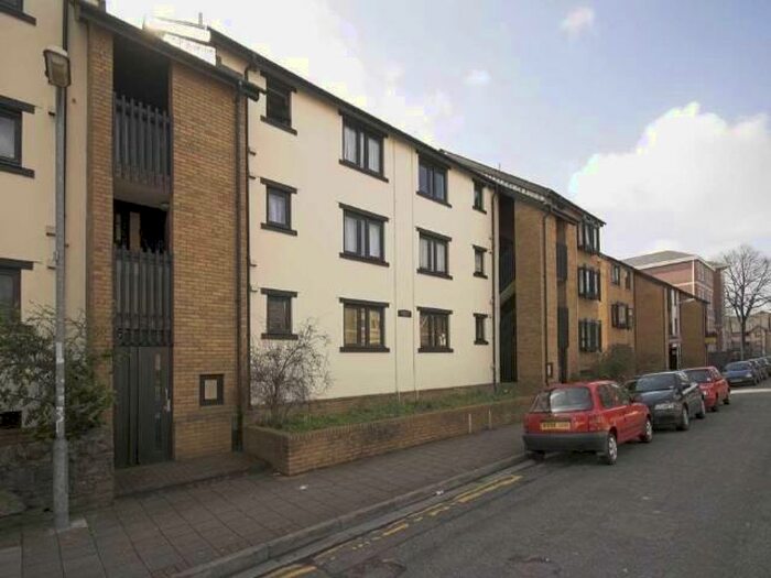 1 Bedroom Flat To Rent In Richmond Court, CF24