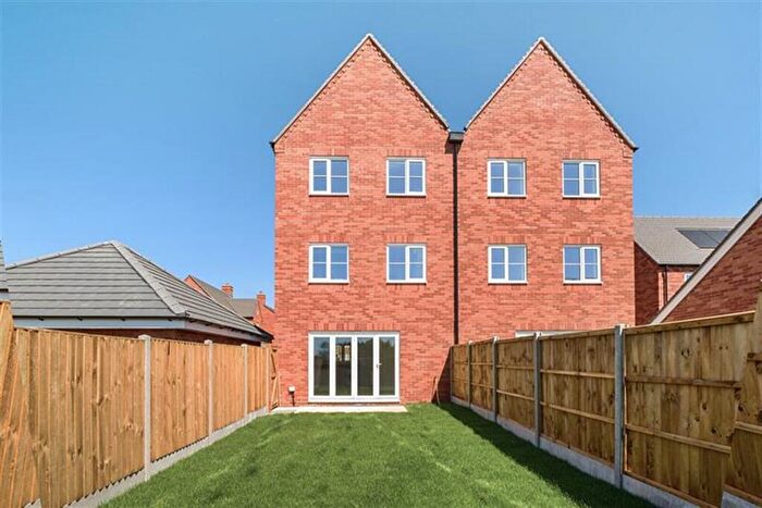 3 Bedroom Terraced House To Rent In Bedroom Terraced House In Upton Hall Crescent, Upton, Northampton, NN5