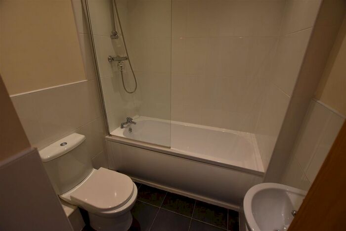 1 Bedroom Flat To Rent In Burleys Way, Leicester, LE1