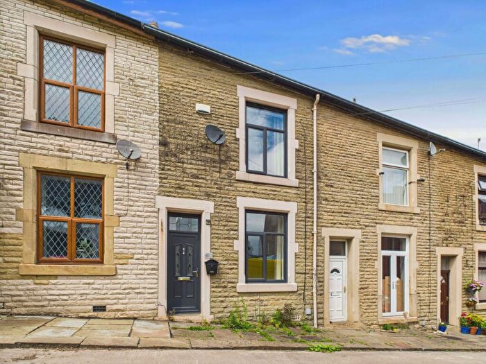 3 Bedroom Terraced House For Sale In Park Street, Helmshore, Rossendale, Lancashire, BB4