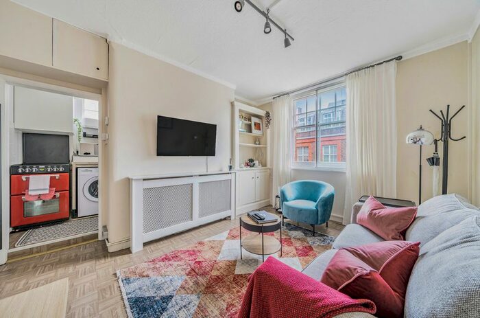 1 Bedroom Flat To Rent In Parker Mews, London, WC2B