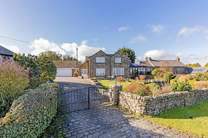 4 Bedroom Detached House For Sale In Spitewinter Cottage Farm-Highashes Lane, Ashover, S45