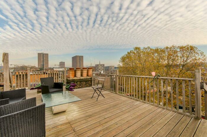 2 Bedroom Flat To Rent In Malvern Road, Maida Hill, London, NW6