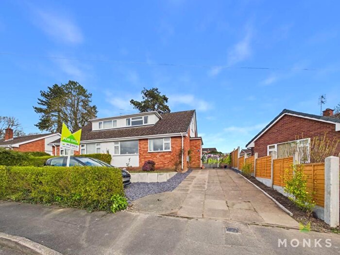 4 Bedroom Semi-Detached Bungalow For Sale In Powis Avenue, Oswestry, SY11