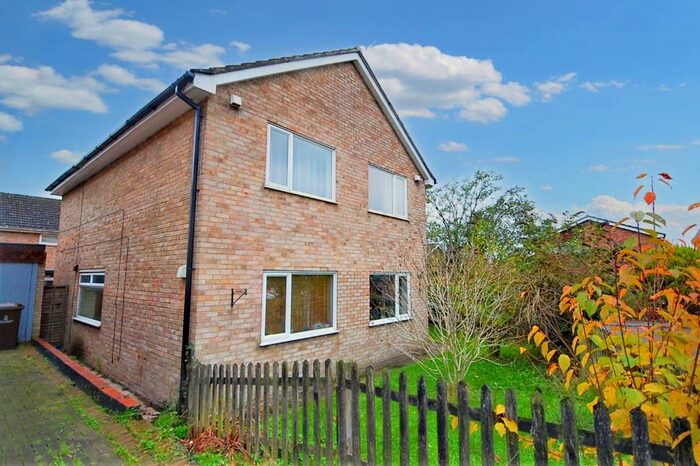 5 Bedroom Detached House To Rent In Tangerine Close, Colchester, Essex, CO4