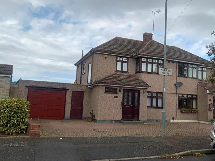 3 Bedroom Semi-detached House For Sale In Elm Park, Hornchurch, RM12