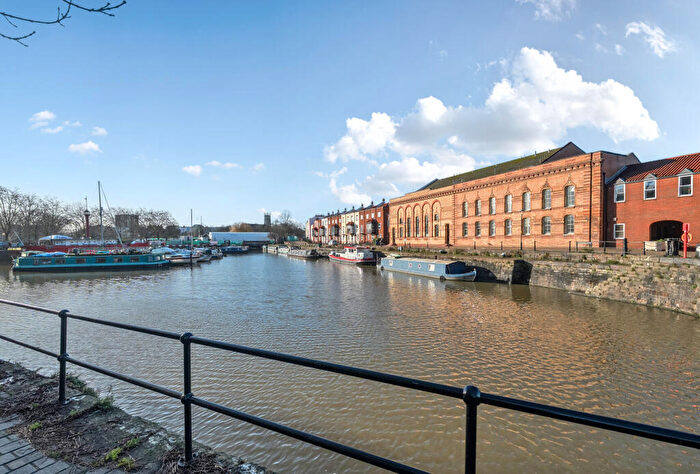 2 Bedroom Apartment For Sale In Guinea Street, Bristol, Somerset, BS1