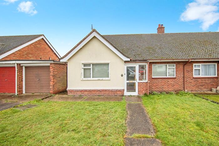 2 Bedroom Semi Detached Bungalow For Sale In St. Augustine Road, Ipswich, IP3