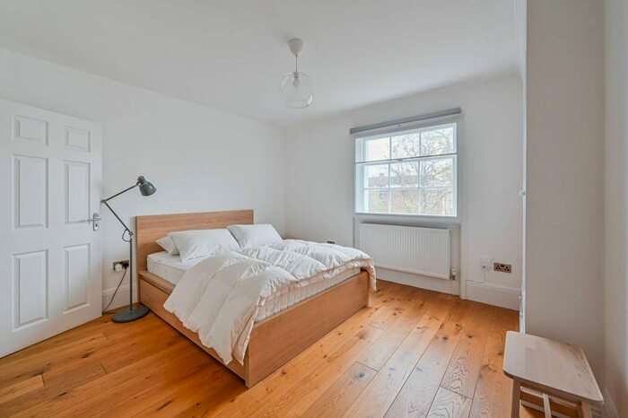 2 Bedroom Flat To Rent In Brixton Road, Brixton, London, SW9