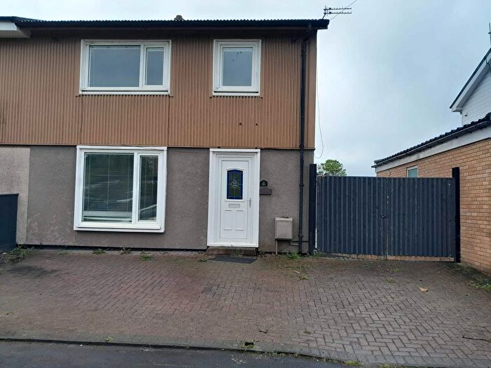 3 Bedroom Mews To Rent In Patrick Crescent, DH6