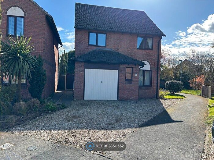 3 Bedroom Detached House To Rent In St Margarets Drive, Norwich, NR7