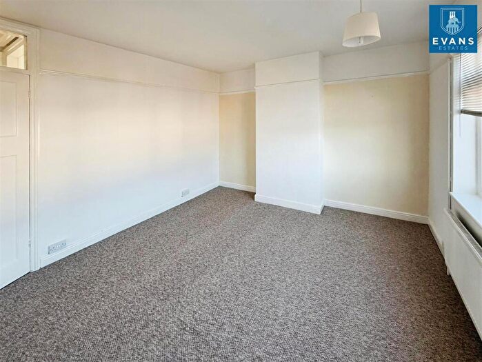 2 Bedroom Terraced House For Sale In Chesterton Road, Coventry, CV6