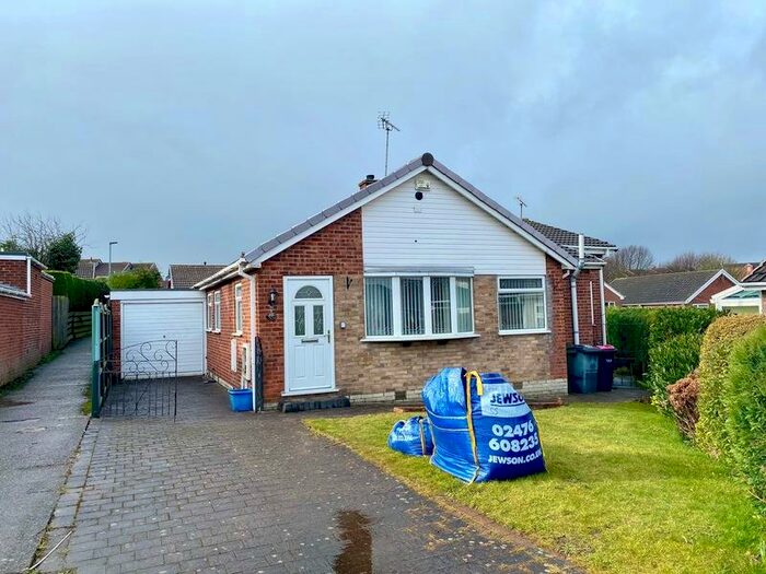 3 Bedroom Detached Bungalow To Rent In Frogmore Close, Bramley, Rotherham, S66