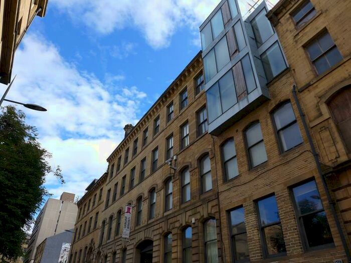 Apartment To Rent In Flat Tayson House, Chapel Street, Bradford, BD1