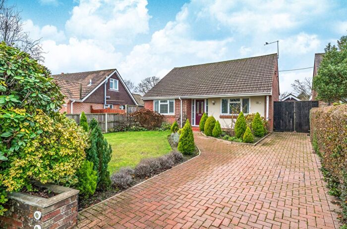 2 Bedroom Bungalow For Sale In Rownhams Lane, North Baddesley, Southampton, Hampshire, SO52