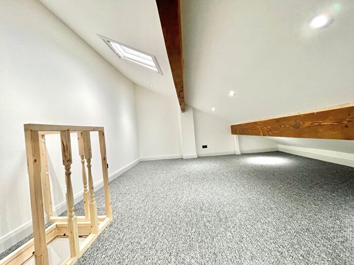 1 Bedroom Terraced House To Rent In Colwyn Mount, Leeds, LS11
