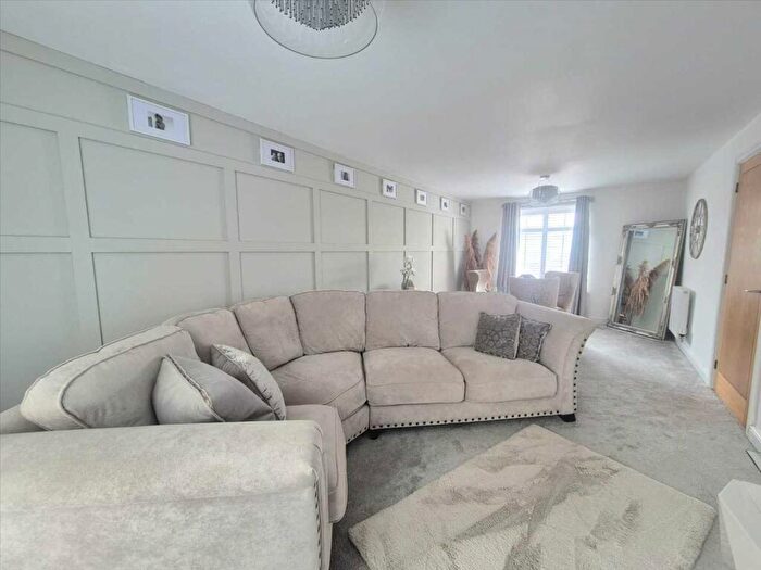 4 Bedroom Detached House For Sale In Highfields, Porth, CF39