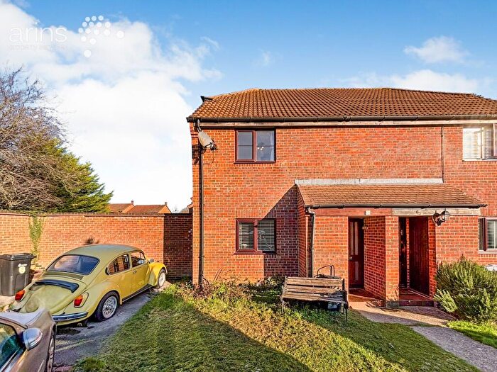 1 Bedroom Maisonette To Rent In Parsley Close, Earley, Reading, RG6