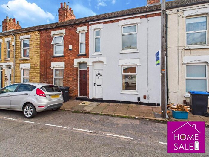 3 Bedroom Terraced House For Sale In Spencer Street, Northampton, NN5