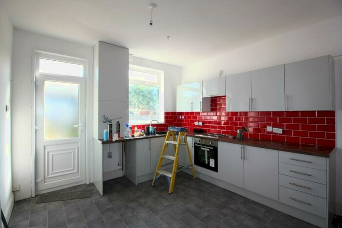 3 Bedroom Terraced House To Rent In Rowms Lane, Swinton, S64