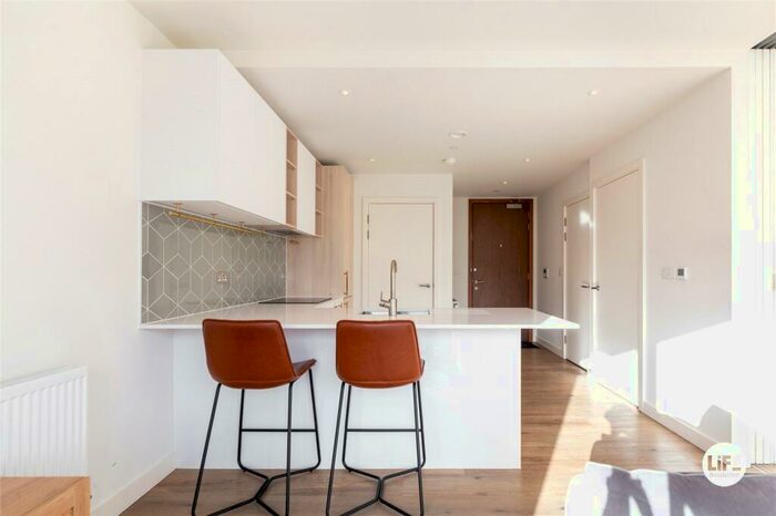 1 Bedroom Apartment To Rent In Mary Neuner Road, London, N8