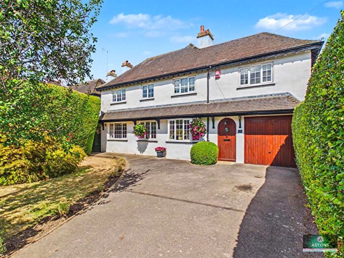 5 Bedroom Detached House For Sale In Three Bridges Road, Three Bridges, RH10