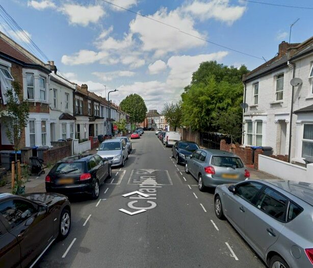 3 Bedroom Flat To Rent In Chaplin Road, London, NW2