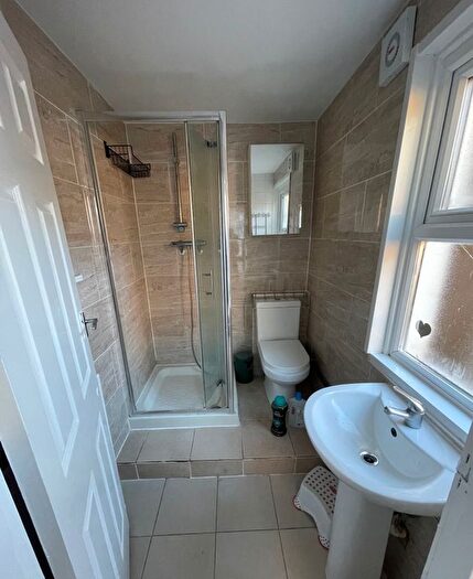 1 Bedroom Maisonette To Rent In Winchester Street, London, W3