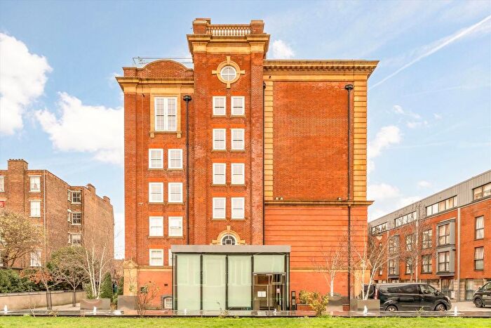 2 Bedroom Flat For Sale In Drummond Way, Barnsbury, N1