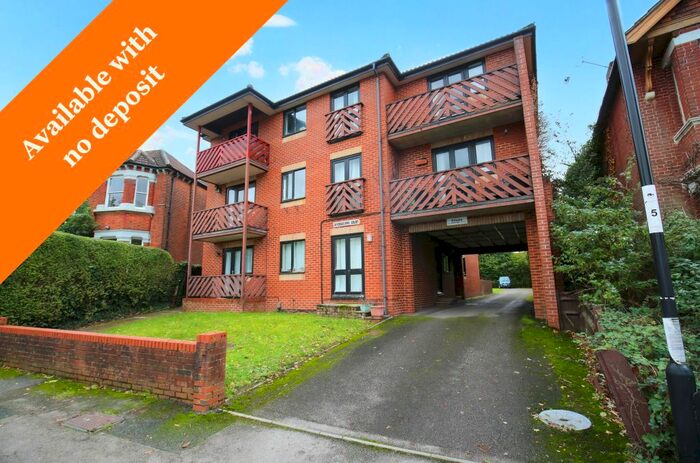 1 Bedroom Flat To Rent In Whitworth Crescent, Southampton, SO18