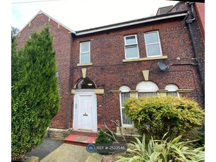 1 Bedroom Flat To Rent In Belmont Street, Oldham, OL1