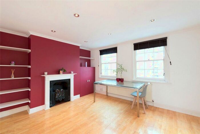 2 Bedroom Flat To Rent In Essex Road, Islington, London, N1